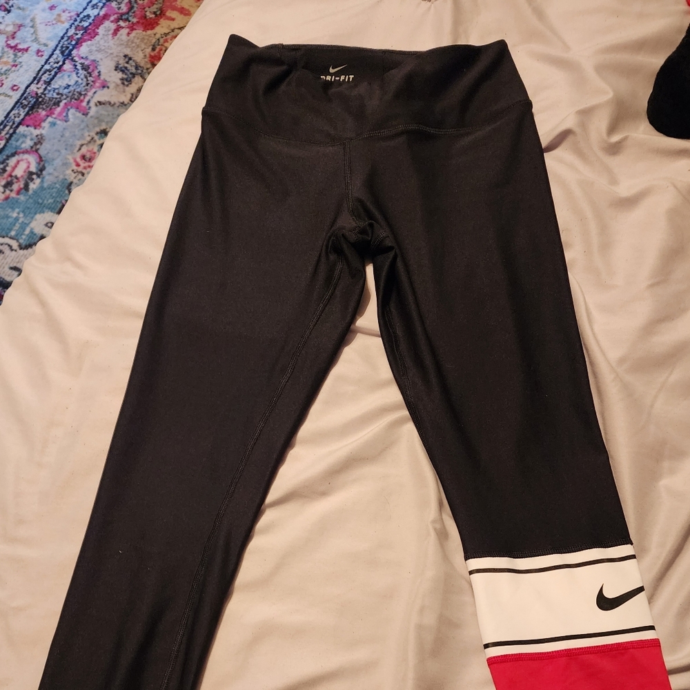 Nike leggings